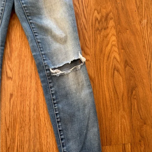 Madewell High Riser Blue Skinny Jeans - Picture 4 of 8